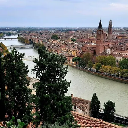 Casa Elena Daire Verona